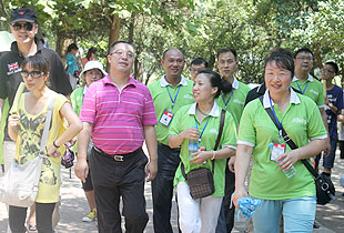 承偉人豪情壯志，共筑“綠之韻夢(mèng)”——綠之韻營銷精英2013韶山紅色之旅