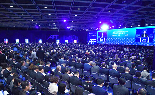 胡國(guó)安董事長(zhǎng)陪同中共長(zhǎng)沙市委常委、副市長(zhǎng)付勝華一行赴香港交易所考察座談